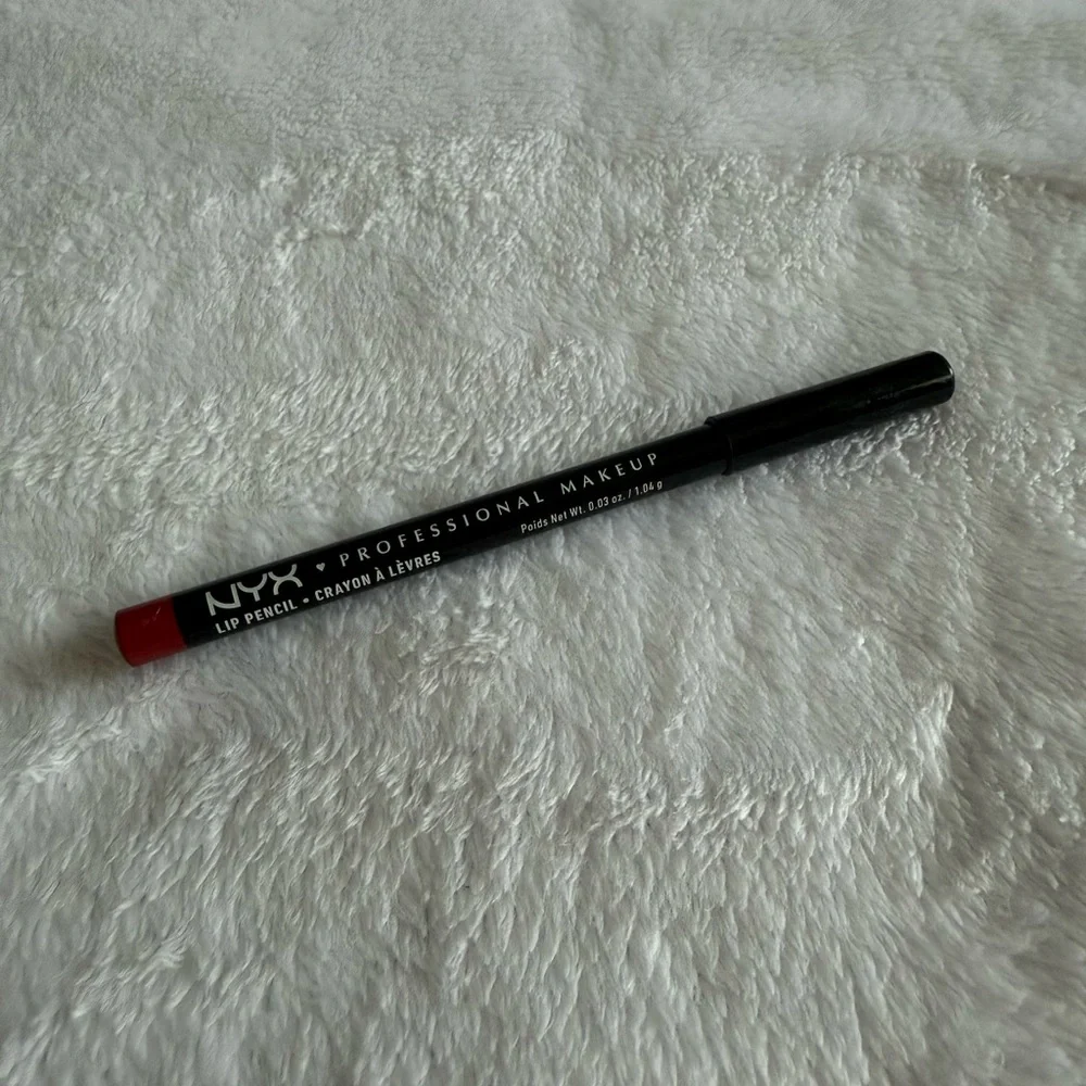 Maybeline and NYX Lipstick and Liner Bundle